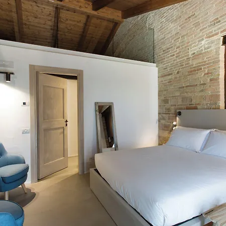 Terra Di غرادارا