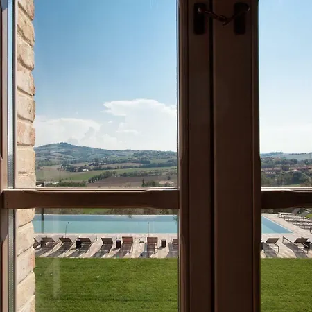 Terra Di Alloggio per agriturismo