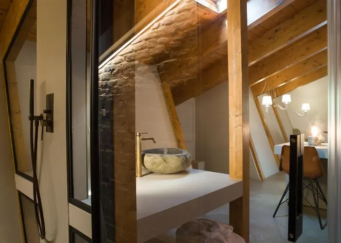 Terra Di Alloggio per agriturismo *