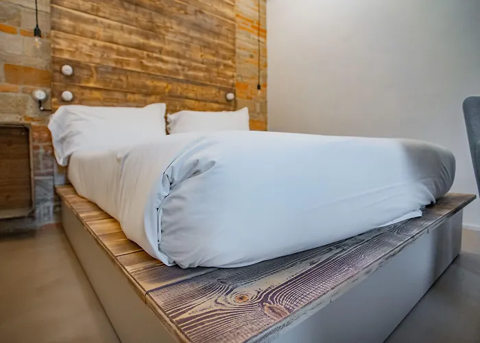 Terra Di Alloggio per agriturismo *