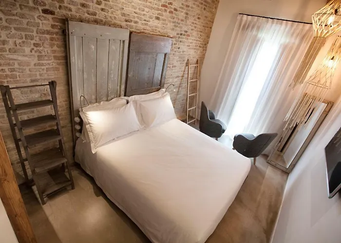 Terra Di Alloggio per agriturismo